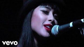 Natalia Kills - Mirrors (Live At The Cherrytree House)