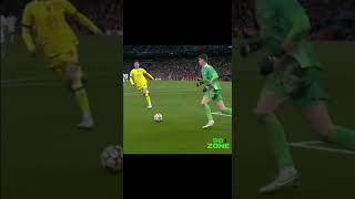 GOALKEEPERS WITH SKILLS! Unstoppable Dribbles & Ball Control