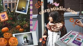 Cozy Studio Days  Fall Artist Vlog ༄ Life as an Illustrator, Halloween, books, coffee, thrifting