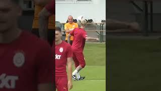 Mauro Icardi hünerlerini sergilerken.. | Galatasaray Shorts Antrenman