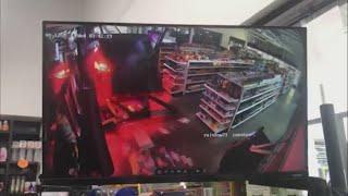 Video surveillance captures smash-and-grab at South Side liquor and grocery store