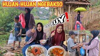 HUJAN-HUJAN JAJAN BAKSO DIKAMPUNG UH PEDO EUY