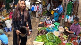 Morning Walking Tour Exploring Food Market in Phnom Penh - Cambodia 4K