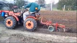 the sound of a tractor with an oka engine