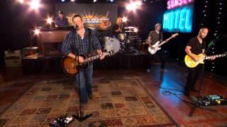 Pat Green performs "Wave On Wave" on the Texas Music Scene