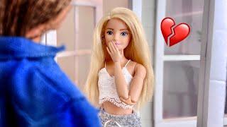 Emily & Friends: “My Stalker” (Episode 17) + GIVEAWAY - Barbie Doll Videos