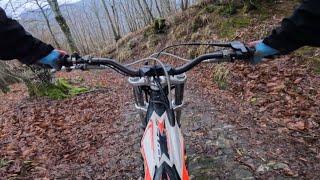 Beta evo 125 trial | Giro nel bosco bagnato | Gopro hero 10 black (4k 30fps)