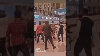 Vijay Sethupathy Attacked by Stranger in Airport | Vijay sethupathi attacked by fan