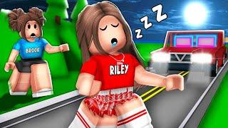 We Found Riley SLEEPWALKING In Roblox Brookhaven!!