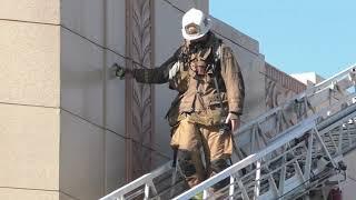 BDC BC130 Descending A Ladder At A 2nd Alarm