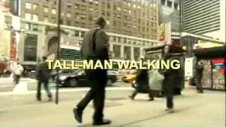 Short Man - Sidewalk Experiment: How short guys get the short stick