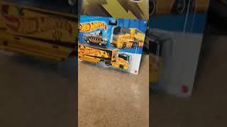 THIS IS THE PENCIL PUSHER HOT WHEELS 2 IN 1!!!!