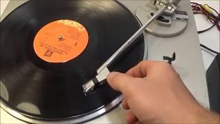 Demonstrating the Auto Return Feature on a Technics SL-Q200 Automatic Turntable