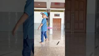 SI BOCIL GANGGUIN AYANG AKU SHOLAT #viralvideo #shorts