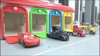 Disney Cars Garage depature toys play