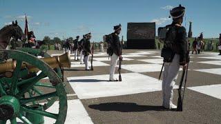 Russia: battle re-enacted on giant human chess board