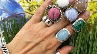 Ассорти из маков и одуванчиков Серебряные кольца с натуральными камнями от ФИТ