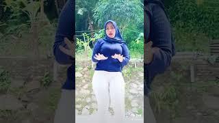 Tante Hijab Bulet Banget