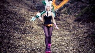 Amazing Battle Bunny Riven League Cosplay BTS Photoshoot