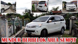 Teknik mundur dan berbelok masuk gang, garasi atau parkir pada area sempit tanpa menyerongkan mobil