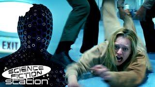 Hallway Fight Scene | The Invisible Man | Science Fiction Station