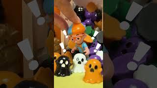 Halloween Colours and Shapes | Blippi Moonbug Kids Learning Corner