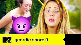 Charlotte Crosby Locked Out Of The Geordie Tours Bus Fully Naked | Geordie Shore 9