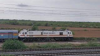 Ajmer Jabalpur Dayodaya Express Rushing towards Phulera