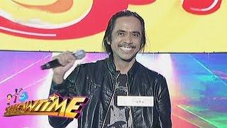 It's Showtime Funny One: Ryan Rems Sarita (In love with his fellow inmate)