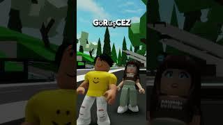 YANAN ARABADAN KİMİ KURTARACAK#shorts #viral #trending #youtubeshorts #funny #gaming #roblox