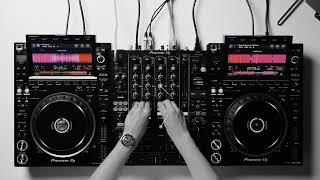 How To Mix Hard Techno on CDJ 3000s (Step-By-Step)