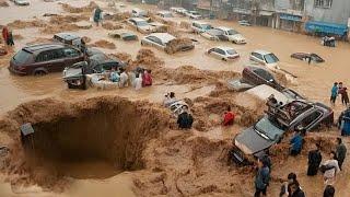 A few minutes ago..!! Massive floods swept away houses and properties in North Sumatra Indonesia