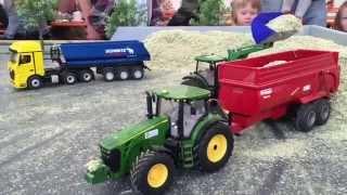 1/32 RC Trucks and Tractors drive Corn silage at an Exhibition