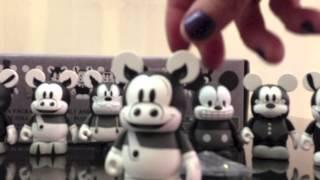 Vinylmation Classic Collection Series Unboxing - by Amy DeCaro