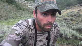 S:6 E:2 Bow Hunting Mule Deer in eastern Nevada Giant Buck with Remi Warren of SOLO HNTR