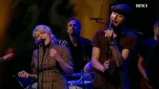 Madrugada & Ane Brun - Lift Me (first live performance, 2005)