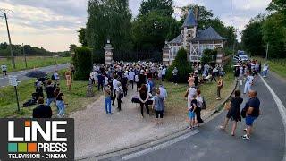 Obsèques d'Alain Delon. Les fans au plus près / Douchy-Montcorbon (45) - France 24 août 2024