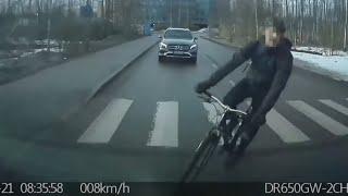 Polkupyörä-Ykä hyökkää kimppuun (Liikenneraivoa Otaniemessä 2019) | Cyclist road rage (ENG subs)