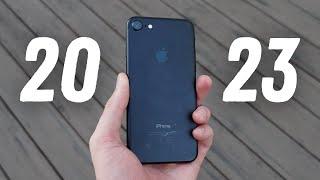 iPhone 7 in 2023 Review - One Fatal Flaw!