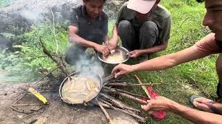 Casting nets and catching fish, cooking and eating in rivers and forests.||Gobinda Rohan