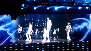 SMtown '11 NY SuJu-SorrySorry & Shinee-Ring Ding Dong HD