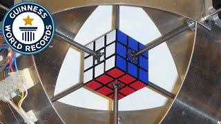 Fastest robot to solve a Rubik's Cube - Guinness World Records