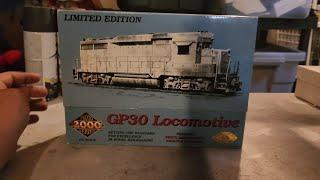 Unboxing A Proto 2000 GP30!