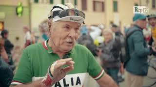 L'avventura di Nello, 81 anni in sella alla bicicletta d'epoca e nessuna Eroica persa