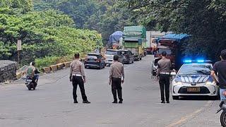 Duka Hari Ini‼️ Truk Rebah Kuda Di Tikungan, Sitinjau Lauik Lumpuh Total