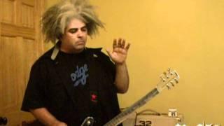 Melvins Lesson: King Buzzo on Technical Ability