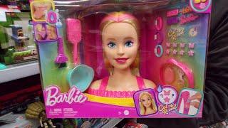 BARBIE DOLL BIG STYLING HEAD COLOR REVEAL WITH RAINBOW HAIR 20 PIECES - FUN TOYS AT WALMART