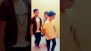 JB Teen Dost Milte h to Kuch ISS Tarah SE DANCE HOTA h #hilariouswithus #friends #dance