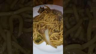 Beef Broccoli Lo mein