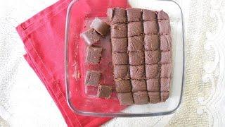 EASY CHOCOLATE FUDGE - HOMEMADE CHOCOLATE RECIPE | Nisa Homey